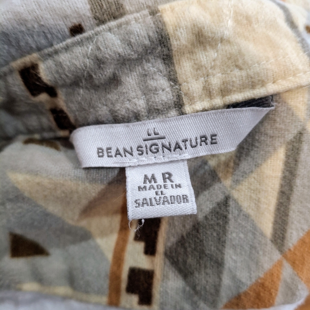 LL BEAN Signature Women's Aztec Tribal Style Button Down Shirt SZ Med LL Bean - Picture 4 of 4